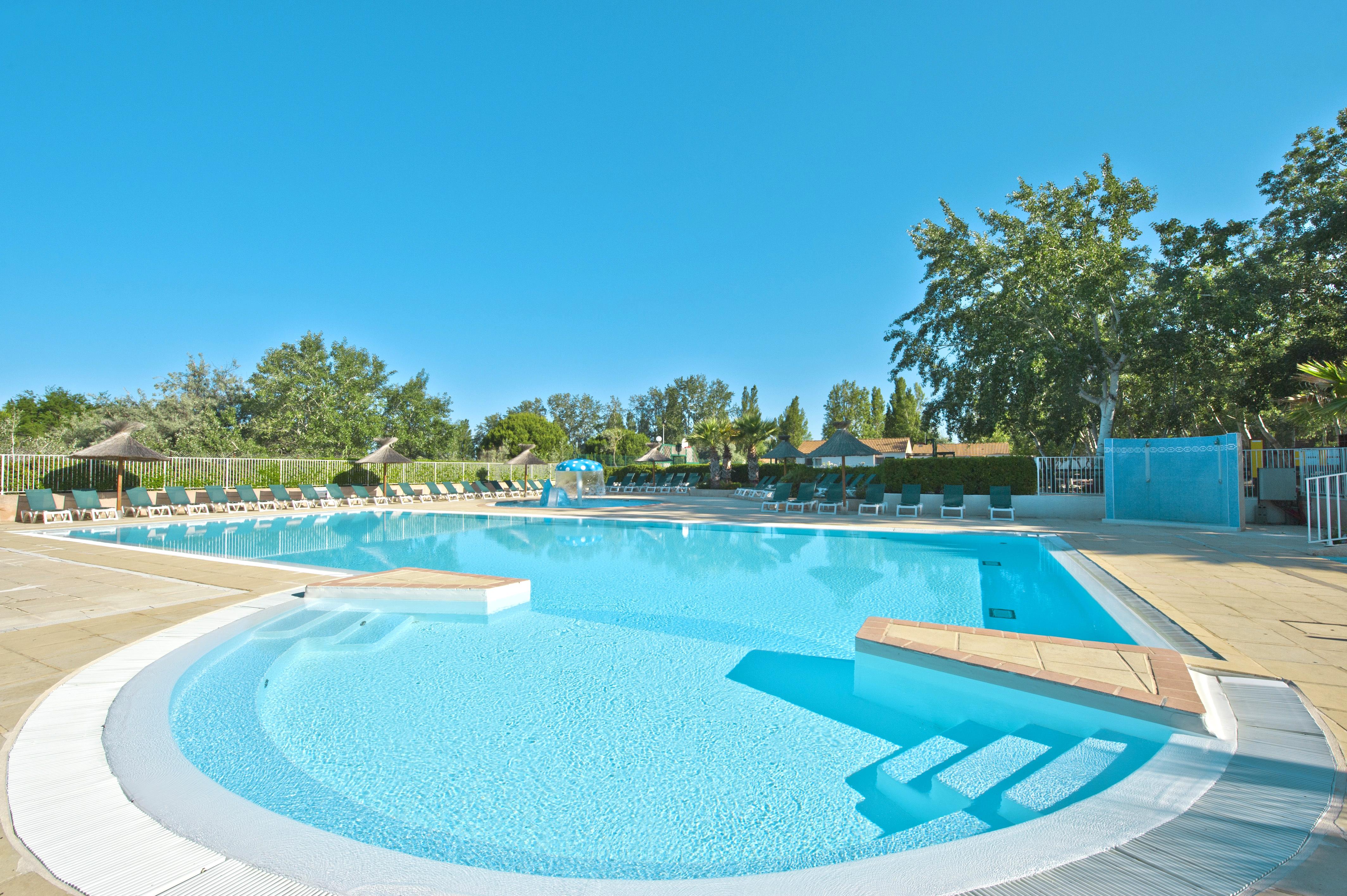 Azureva Le Grau Du Roi Aparthotel Εξωτερικό φωτογραφία