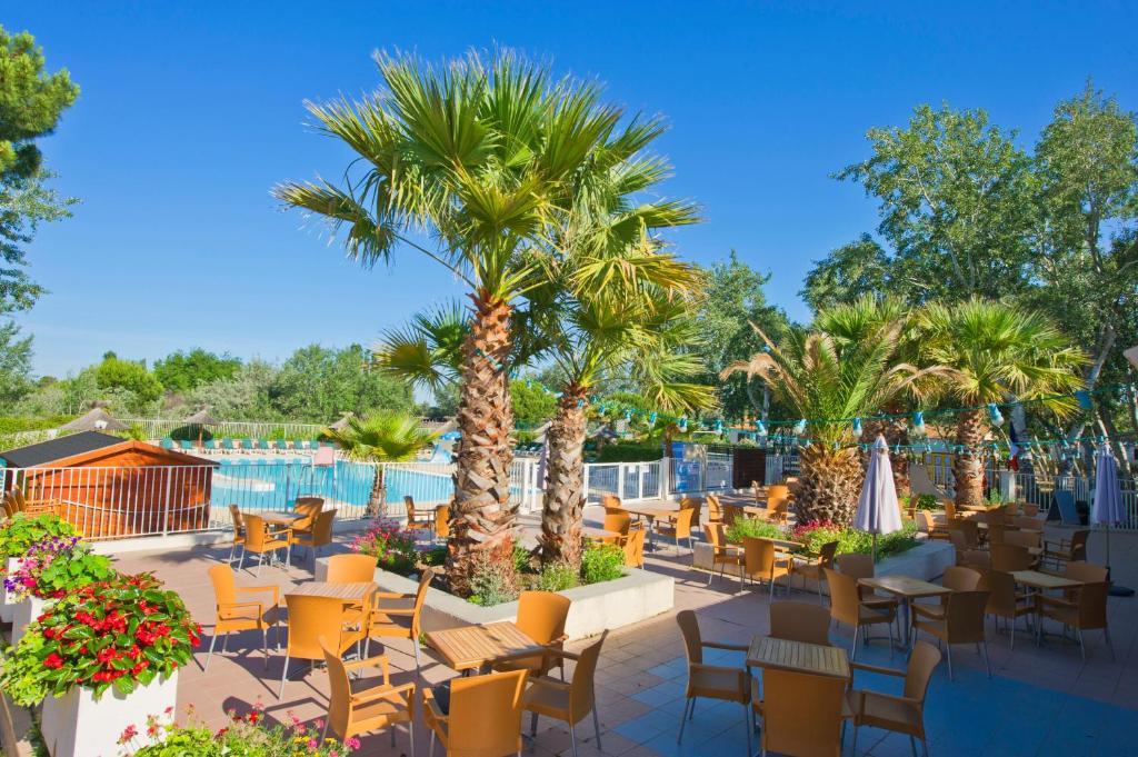 Azureva Le Grau Du Roi Aparthotel Εξωτερικό φωτογραφία